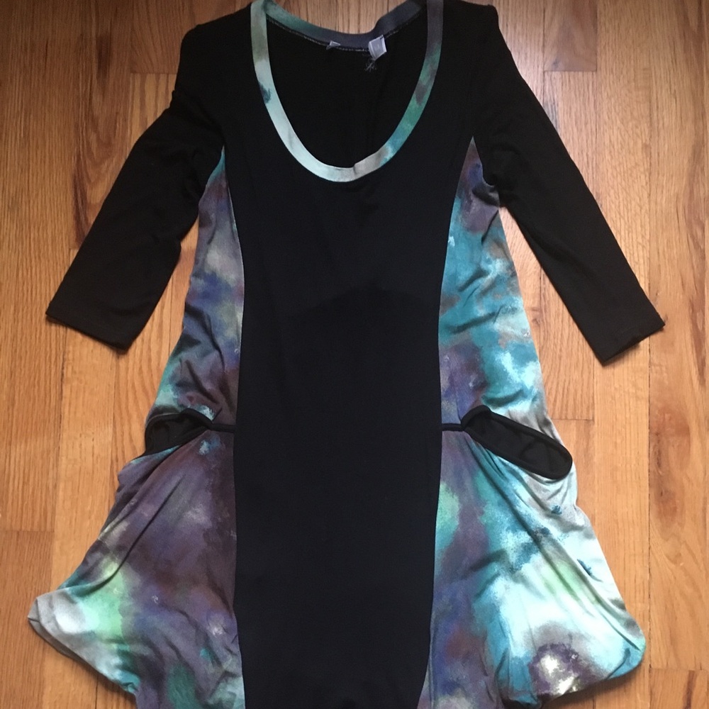 Dress - Picture 11 of 16